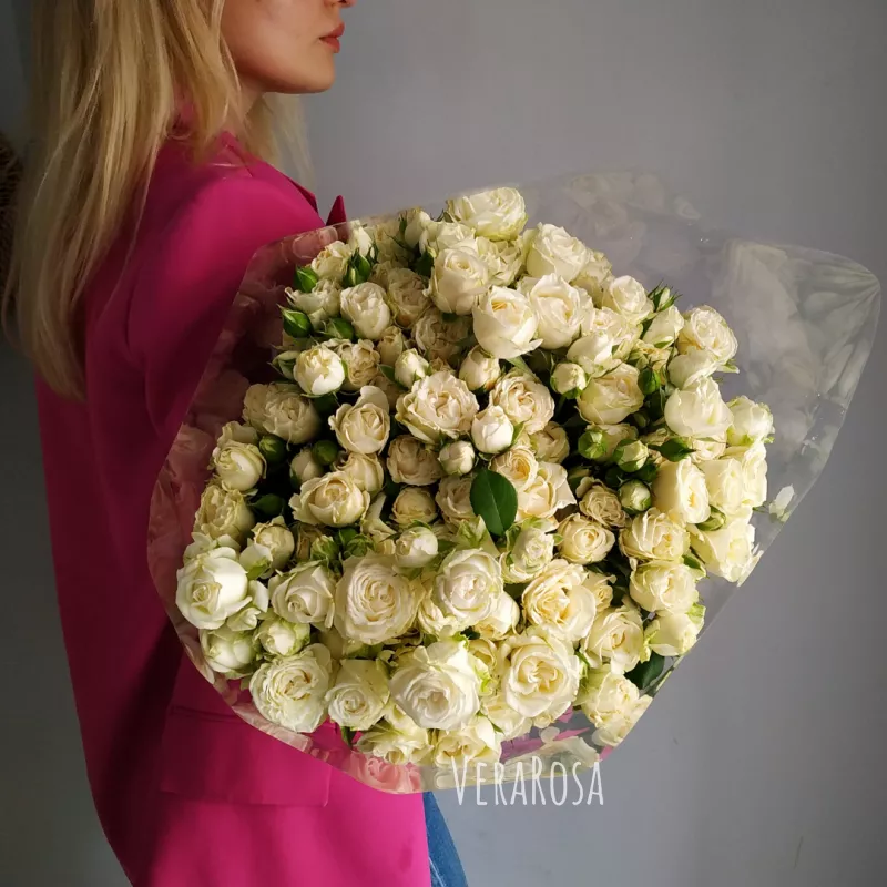 Розы «Белое кружево»  25 шт.